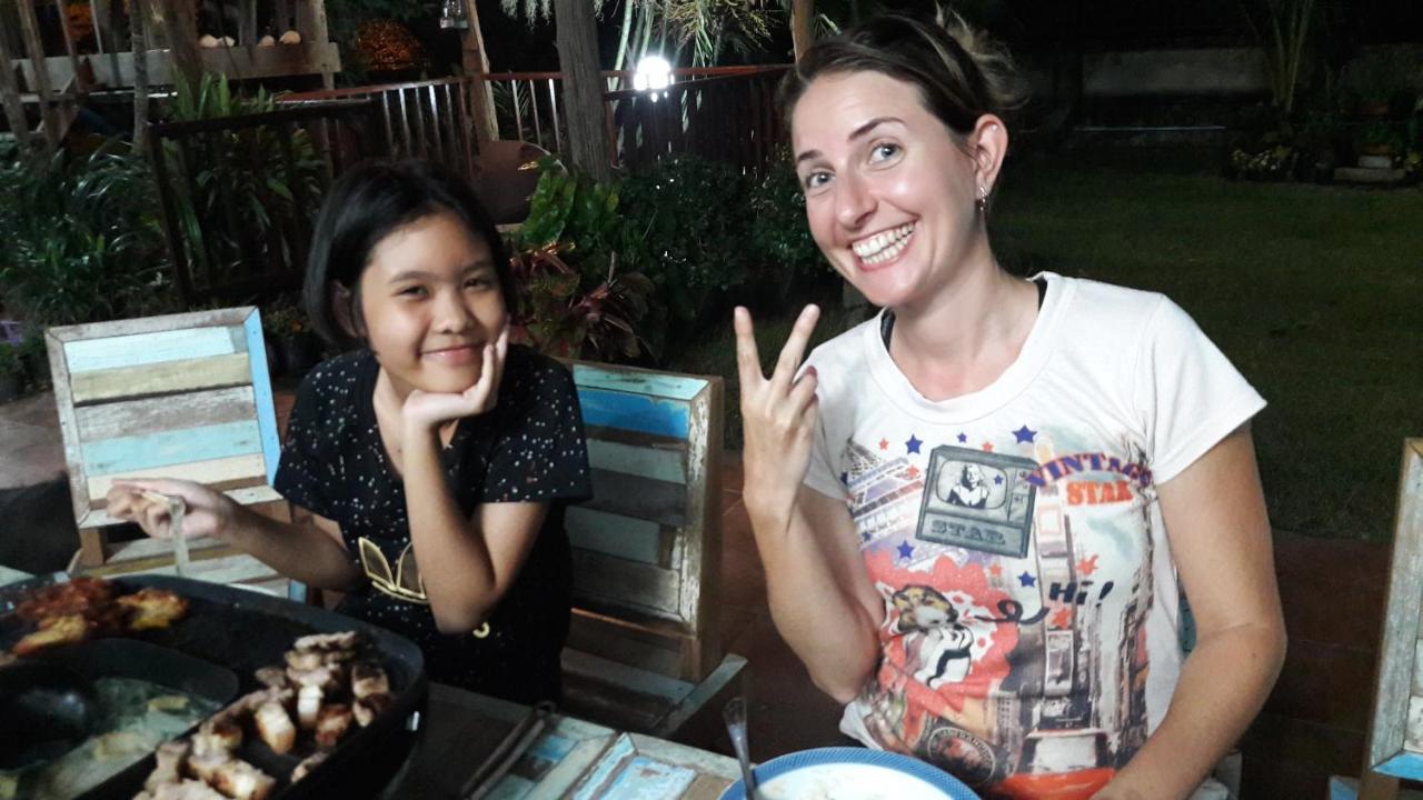 Plus Hostel Ayutthaya Exterior photo