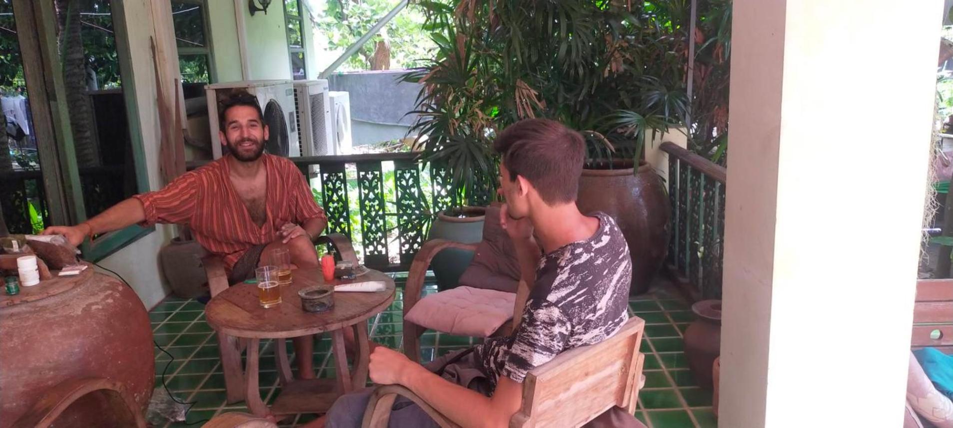 Plus Hostel Ayutthaya Exterior photo